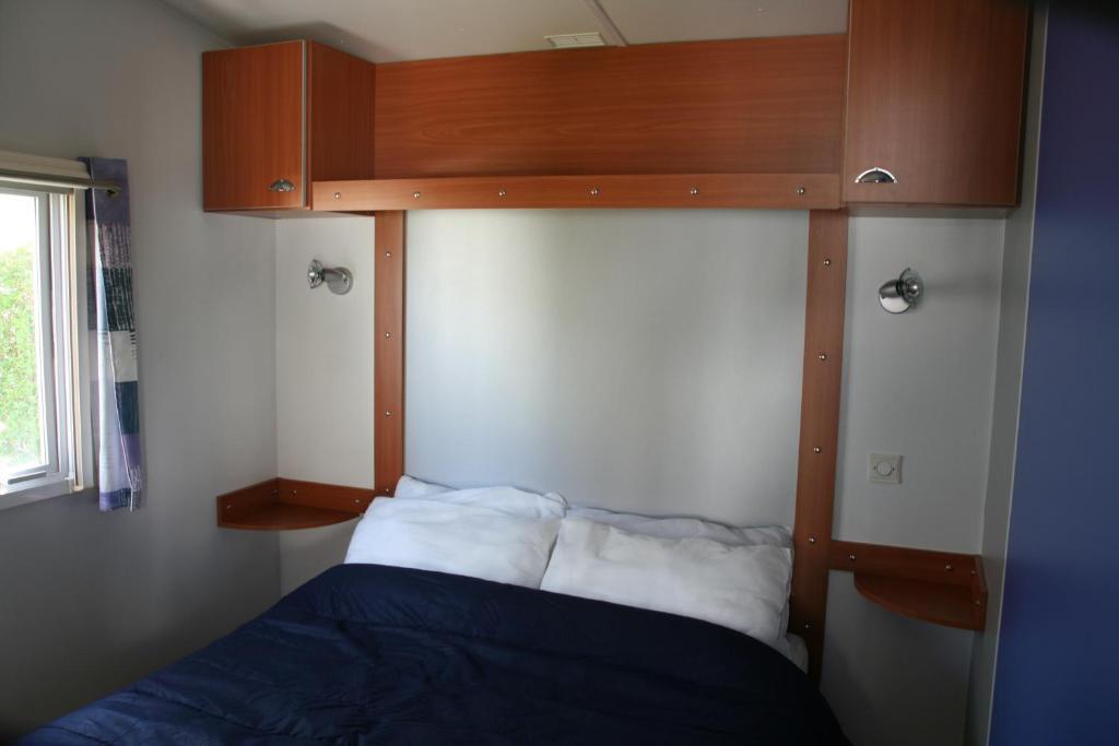 Camping De La Baie Hotel La Trinité-sur-Mer Quarto foto